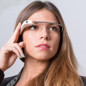 Google Glass ӭ�� 3 ���ڵ��״���������֧����������